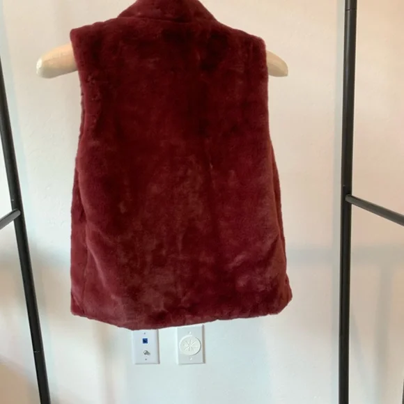 Epic Threads - Picture 4 of 12